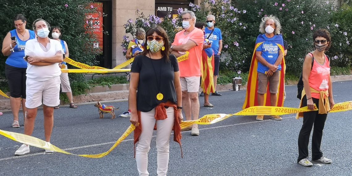 [#Fotogaleria] La concentració sobiranista de Tortosa per la Diada