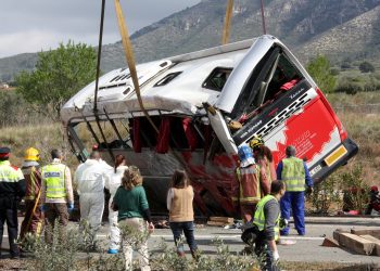 La jutgessa conclou la investigació per l’accident de Freginals i deixa el conductor de l’autocar a un pas del judici