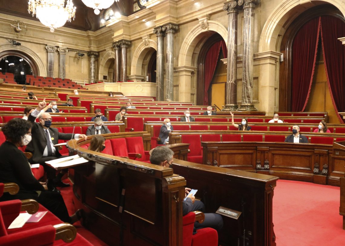 L’abstenció del govern i el no del PSC tomben les propostes dels comuns sobre l’Ebre