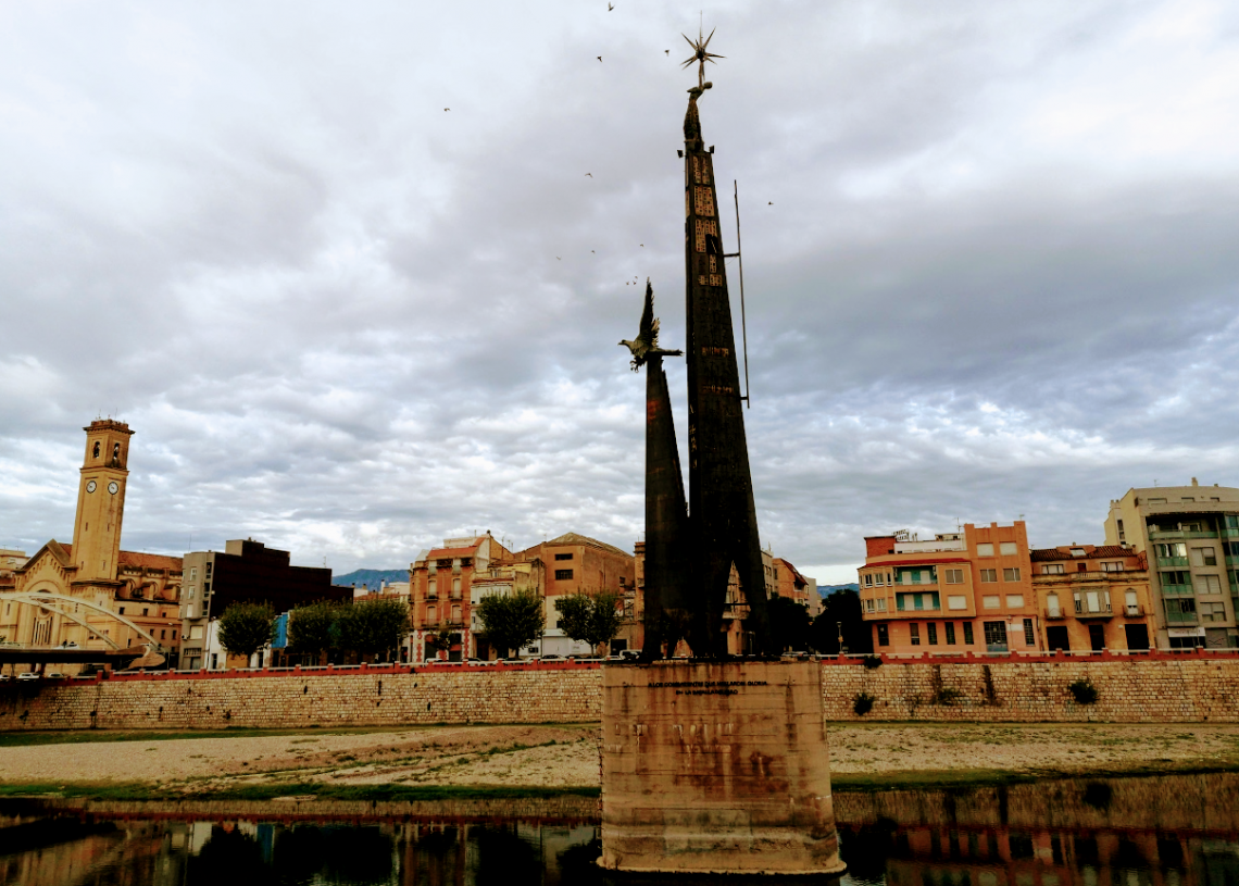 ‘L’ominosa ferralla del monument franquista’, per Lluís Martín Santos