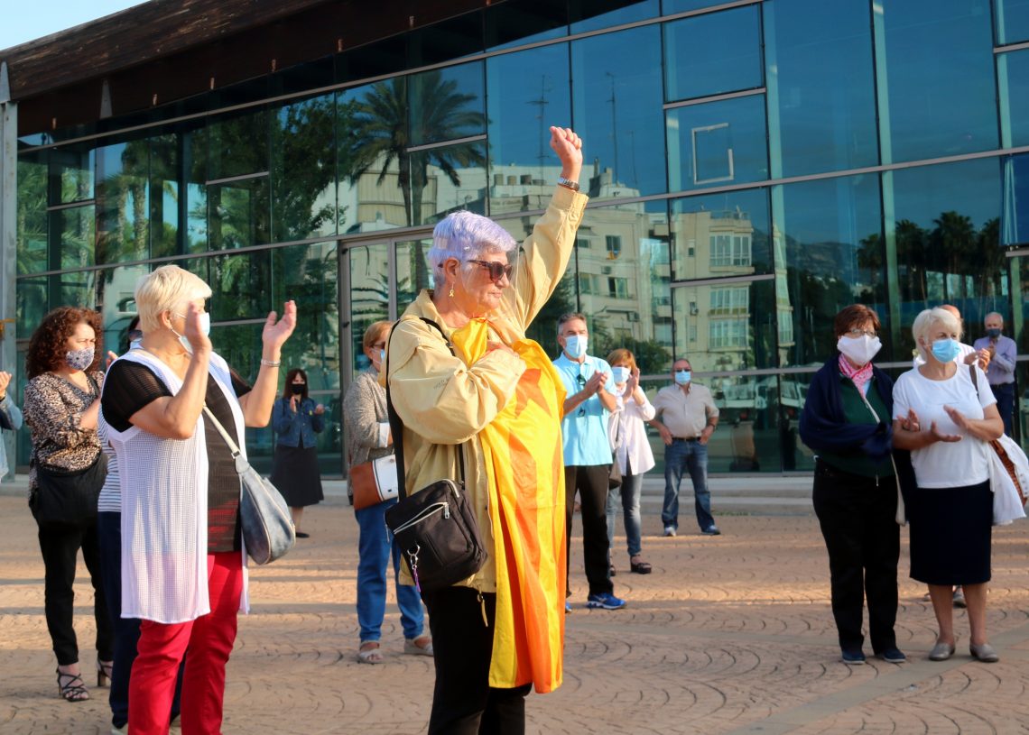 📷  La Ràpita recorda l’1-O, pendent del procés obert contra Josep Caparrós i Albert Salvadó