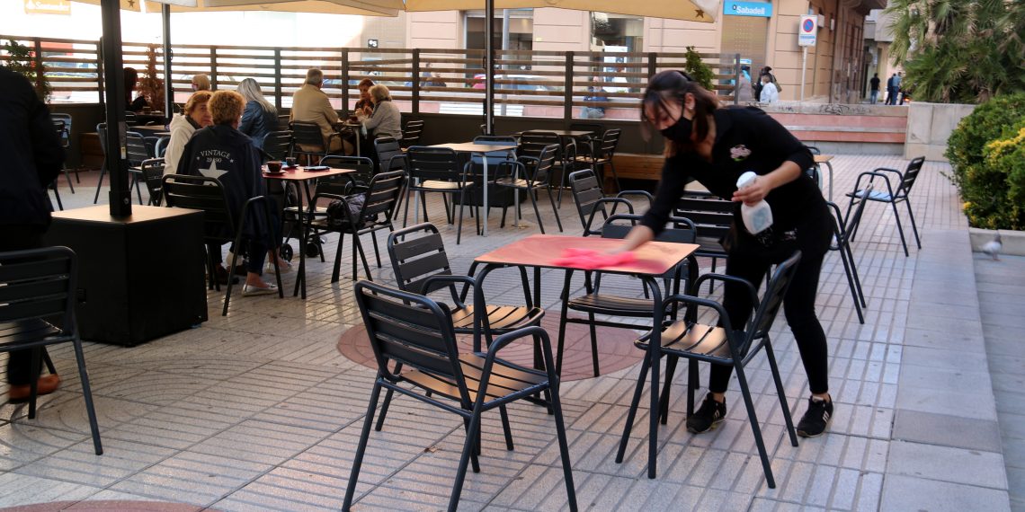 📷 L’afluència cau al centre comercial de Tortosa amb restauradors i botiguers preocupats per la recomanació de no sortir