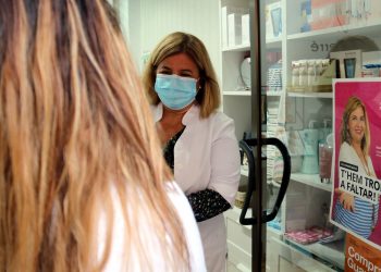 📷 L’afluència cau al centre comercial de Tortosa amb restauradors i botiguers preocupats per la recomanació de no sortir