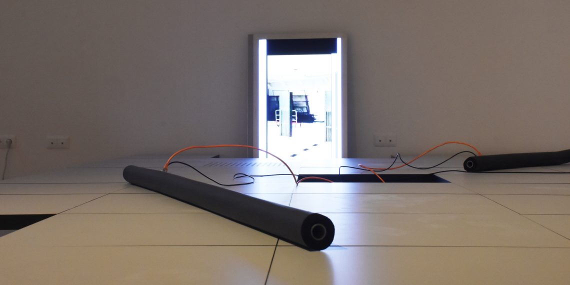 La Biennal d’Art d’Amposta presenta quinze obres amb eines per ‘pensar’ la crisi actual