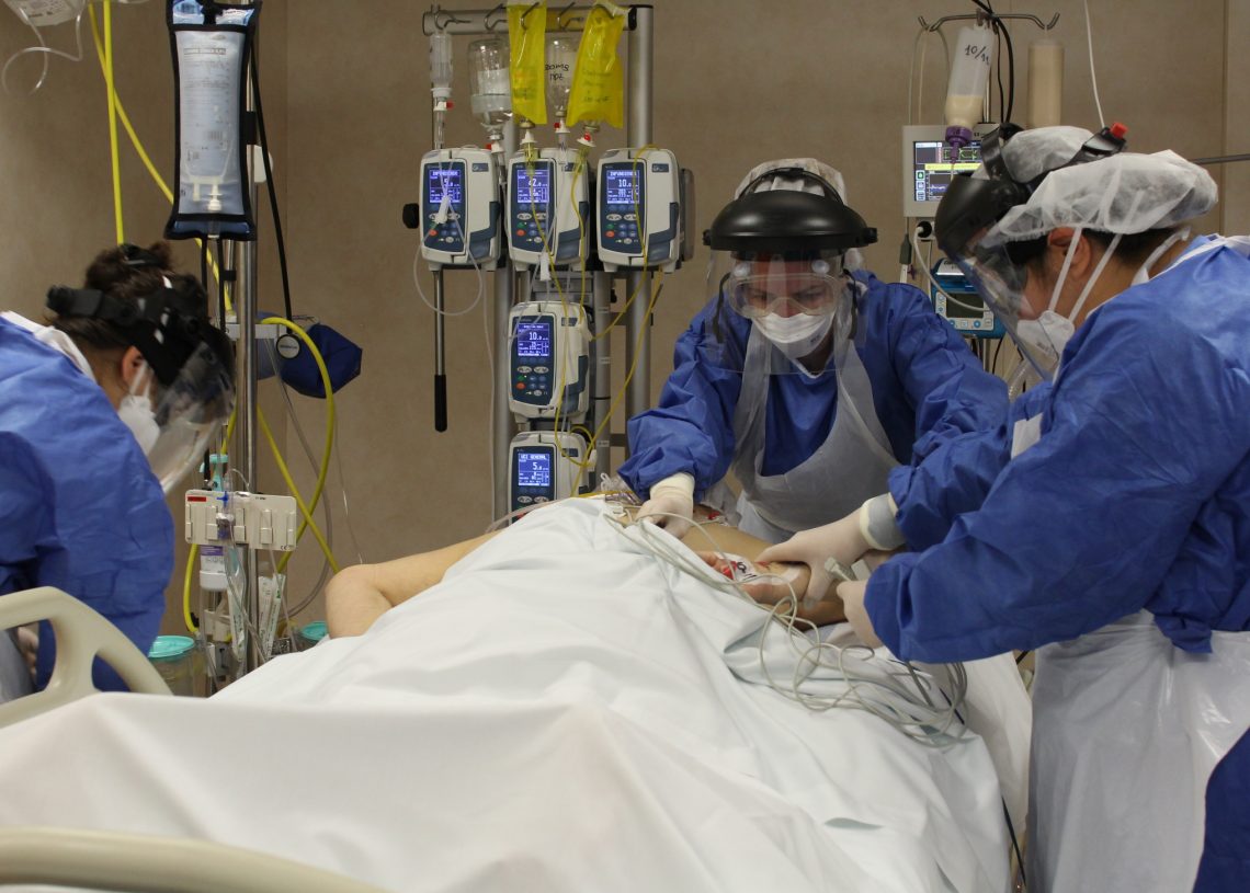 [#Fotogaleria] 📷 Així es lluita contra el coronavirus a l’hospital de Tortosa