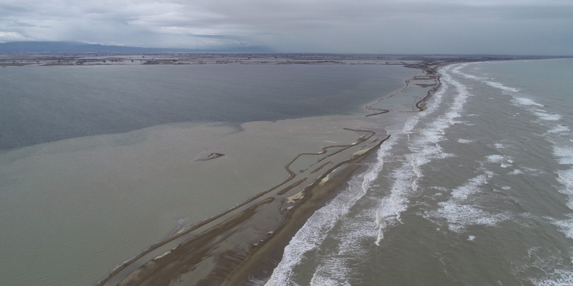 📷 Un nou temporal castiga el Delta i trenca el Trabucador i els calaixos de Buda