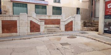 📷 Així és el dispositiu per l’inici de les obres de la plaça de l’Ajuntament de Tortosa