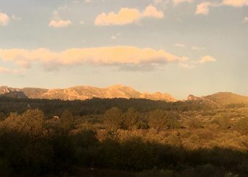 Veïns del Perelló i l’Ametlla de Mar s’organitzen per frenar un nou projecte eòlic