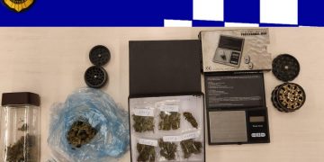 Detingut un menor a Tortosa amb marihuana i una bàscula de precisió