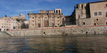 Ajut estatal per restaurar la façana de la catedral de Tortosa i el castell d’Ulldecona