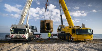 Alcanar trasllada dos nius de metralladora de la Guerra Civil per protegir-los