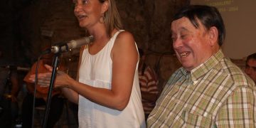 Roquetes lamenta la mort del cantant Juanito Aragonès