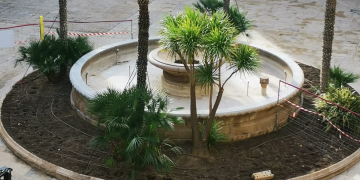 Movem demana conservar la font de la plaça de l’Ajuntament en un altre lloc de la ciutat