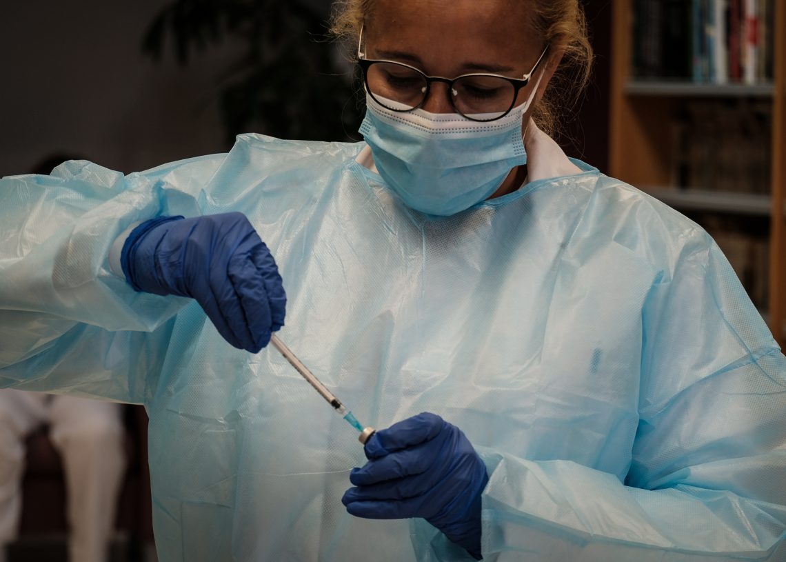 ‘Vacunar-se és cosa de tots, fins i tot dels més escèptics’, per Francesc Miró