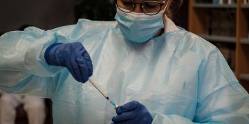 ‘Vacunar-se és cosa de tots, fins i tot dels més escèptics’, per Francesc Miró