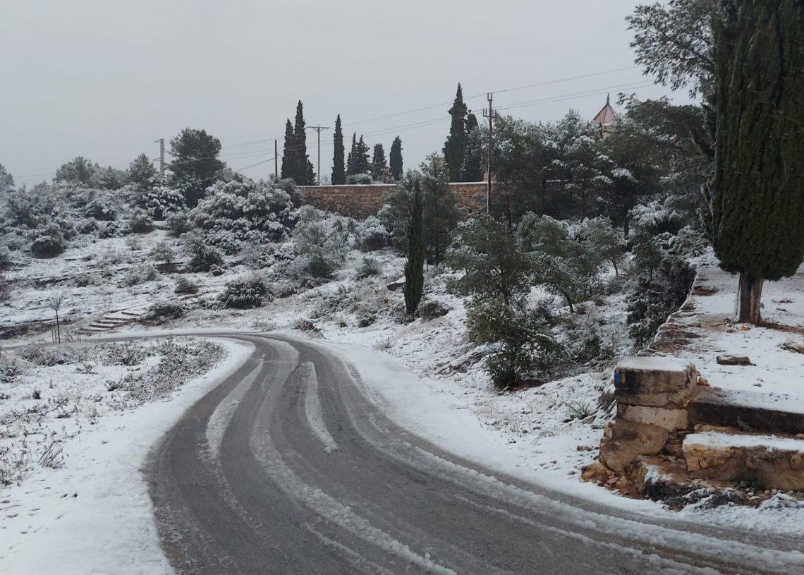 Tortosa restringeix l’accés a la carretera de la Simpàtica des de la rotonda de l’hospital