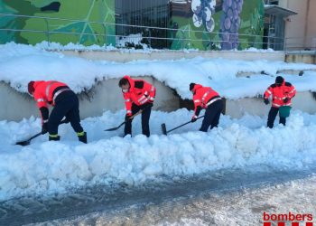 La neu impedeix el retorn a les aules en nou escoles de la Terra Alta i la Ribera d’Ebre