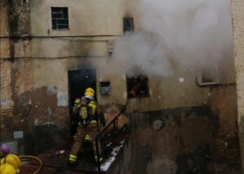 Mor una persona en l’incendi d’una casa a Garcia