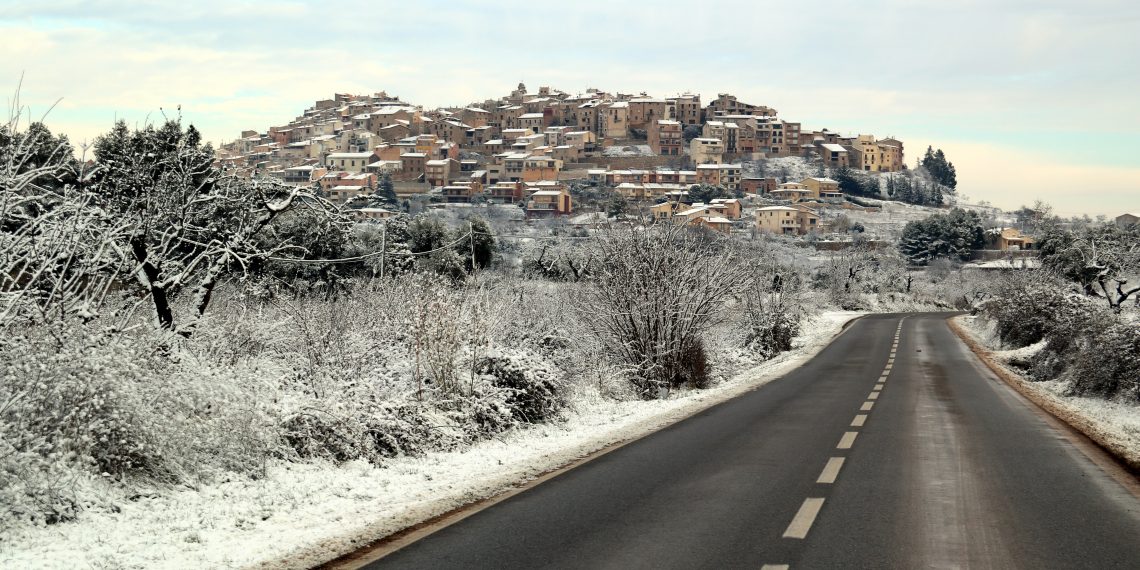 [#Fotogaleria] La neu deixa paisatges de postal en alguns municipis de l’Ebre i Tarragona