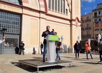 📷 Així ha anat l’acte d’Abascal a Tortosa i la protesta contra la presència de Vox