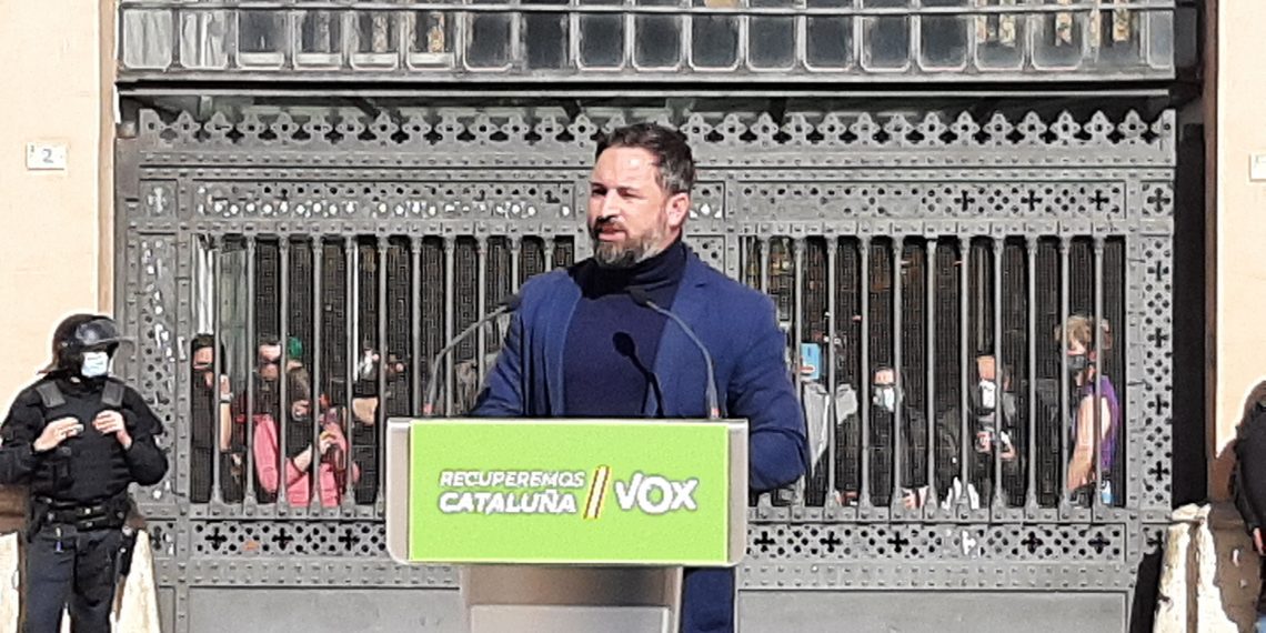 📷 Així ha anat l’acte d’Abascal a Tortosa i la protesta contra la presència de Vox