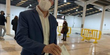 La queixa d’Adam Tomàs: ‘Gent d’aquí no ha fet 100 metres per anar a votar’