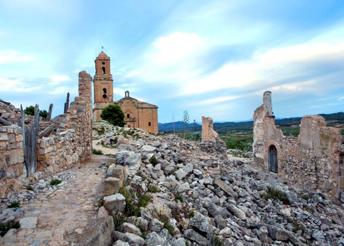 Justícia impulsa el projecte per conservar i rehabilitar el Poble Vell de Corbera d’Ebre