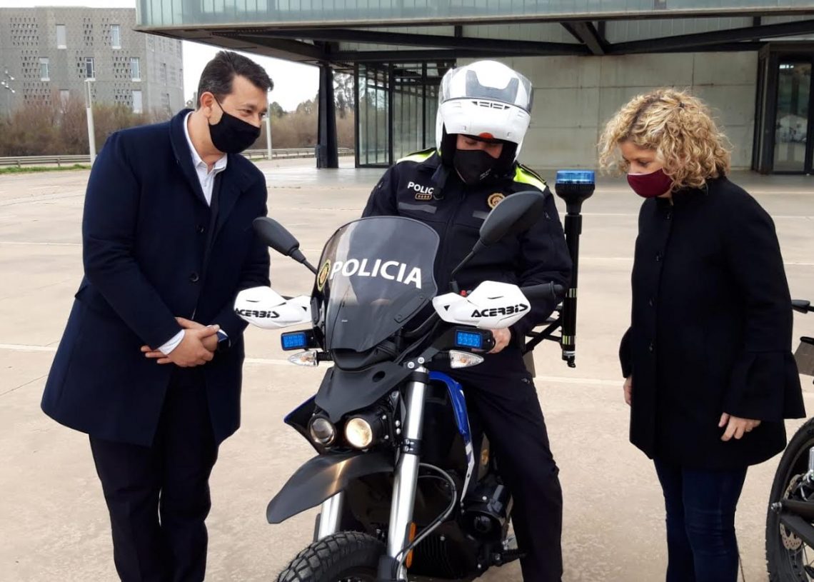 Tortosa incorpora tres vehicles 100% elèctrics a la flota de la Policia Local