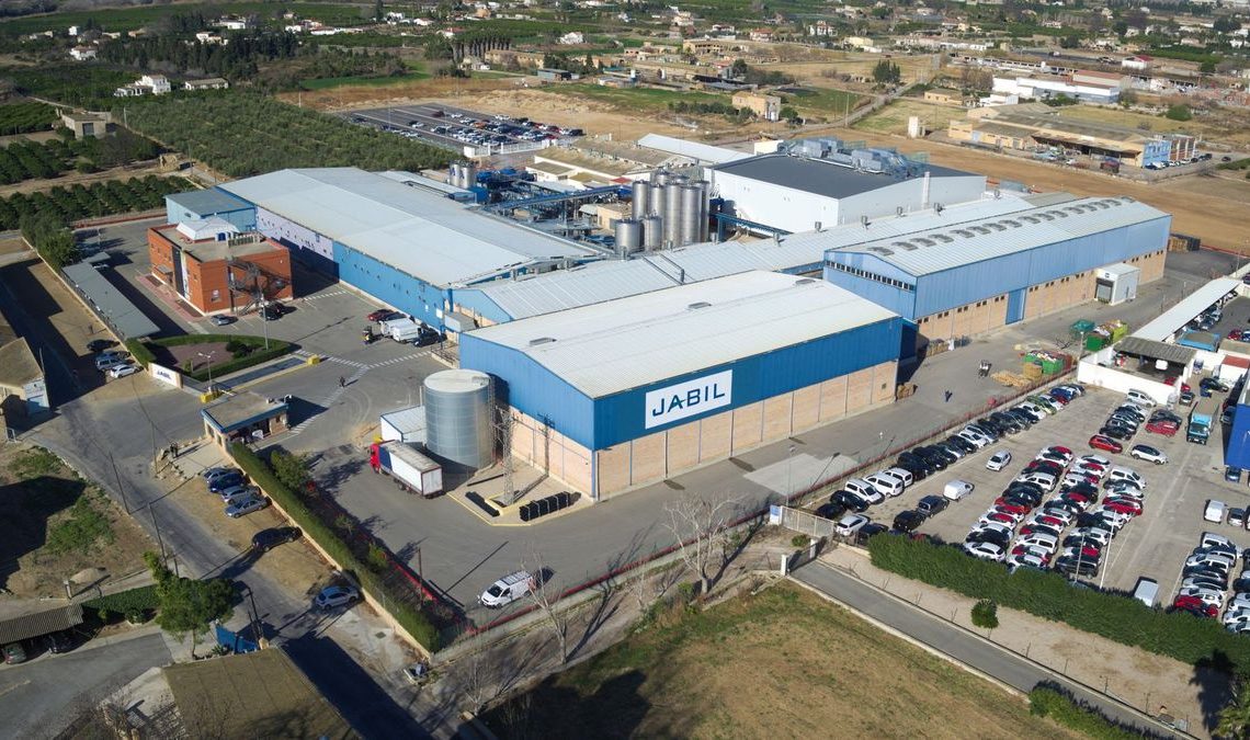 Jabil ampliarà la fàbrica de Tortosa amb una planta de producció d’ampolles de cartró