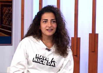 L’expatinadora Núria Gas crea l’aplicació VisitEscape: audioguies, misteri i ‘escape’