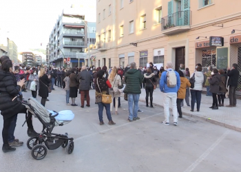 [#VÍDEO] La protesta per la tala d’arbres a Ferreries i la resposta del govern de Tortosa