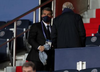 Sisqueta i Moixó, lliurepensadors de fireta: flors i violes