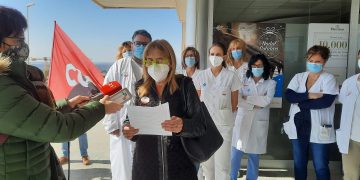 Concentració a l’hospital de Tortosa per la jornada de vaga del sector de sanitat i serveis