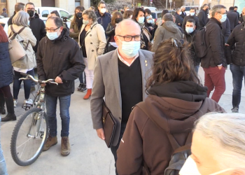 [#VÍDEO] Concentració de suport a Paco Gas, per l’inici del judici per l’1-O