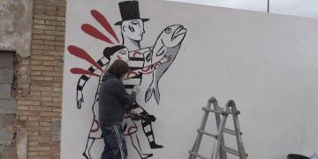 [#VÍDEO] El nou mural per l’amor lliure que Ignasi Blanch pinta a la Raval de Cristo