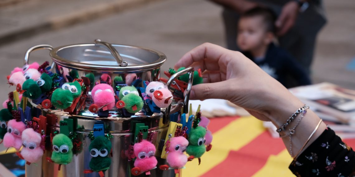 [#Fotogaleria 📷 ] Primeres estampes de Sant Jordi als carrers de Tortosa i Amposta