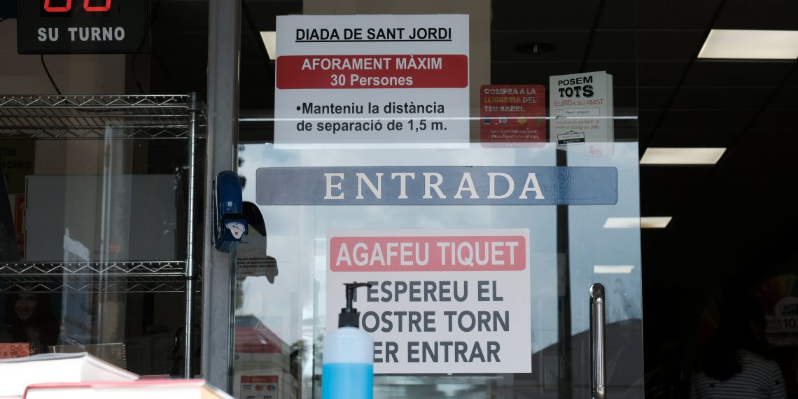[#Fotogaleria 📷 ] Primeres estampes de Sant Jordi als carrers de Tortosa i Amposta