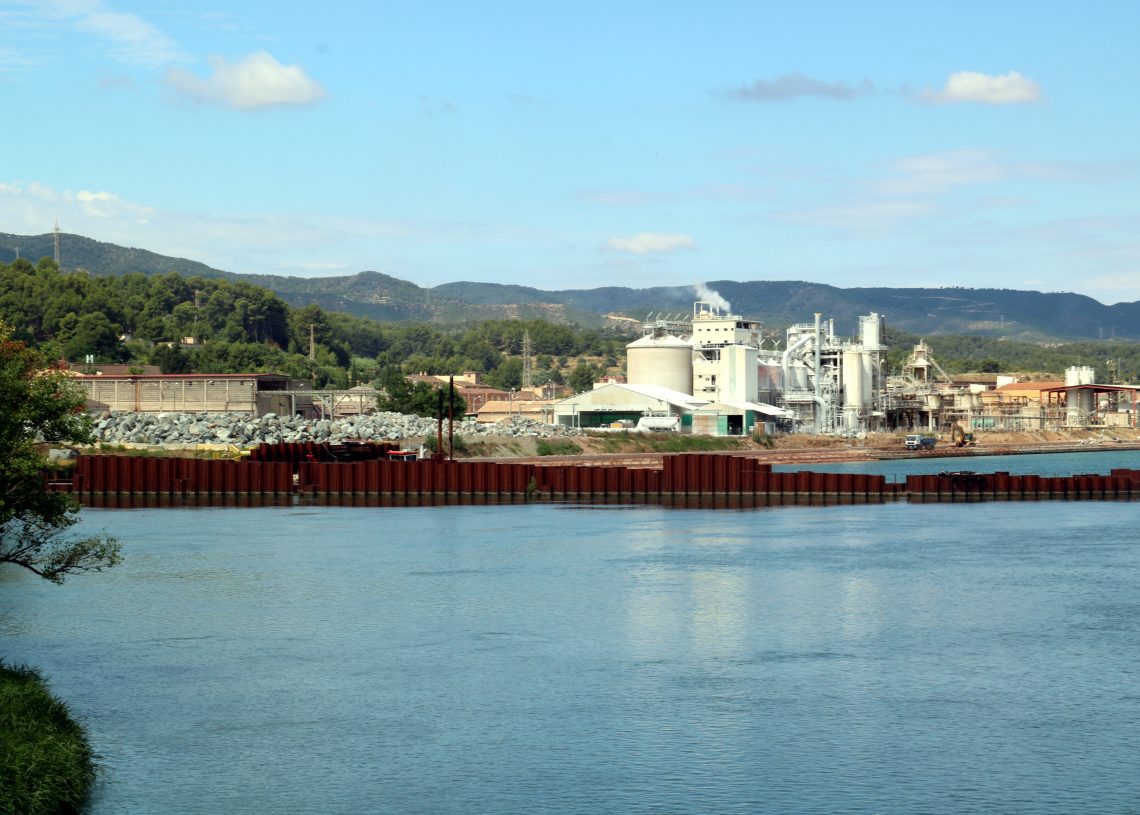 Ercros invertirà 40 milions en els cinc centres de producció a Tarragona i l’Ebre