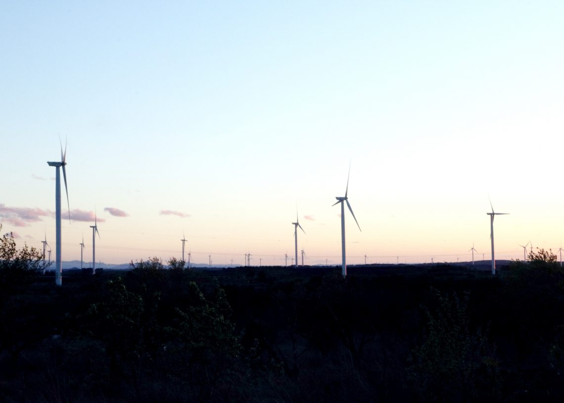 Llum verd de la ponència a un altre parc eòlic a la Terra Alta i un parc solar a Tivissa