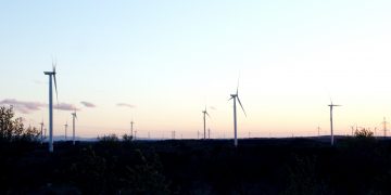 Llum verd de la ponència a un altre parc eòlic a la Terra Alta i un parc solar a Tivissa