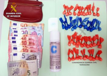 Detenen el propietari d’un bar de Santa Bàrbara per vendre droga a l’establiment