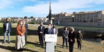 Tortosa reclama al Govern una passarel·la a la pilastra del monument franquista