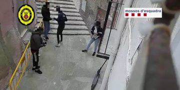 Policia Local i Mossos desmantellen un punt de venda de droga al nucli antic de Tortosa