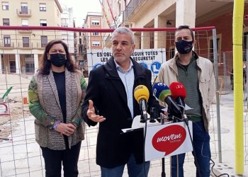 Movem Tortosa denuncia el retard en les obres de la plaça de l’Ajuntament