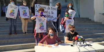 Vaga Feminista denuncia que les dones ebrenques no poden avortar al territori