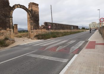 Movem Bítem denuncia l’enderroc del mur del Mas del Bisbe ‘a esquenes del poble’