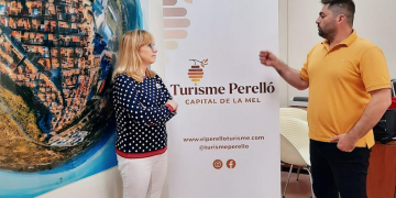 El Perelló es reivindica com ‘la capital de la mel’ per atraure més turistes a la població