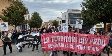 Clam a Gandesa contra la massificació de parcs solars i fotovoltaics al món rural