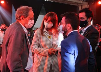 Dicotomia entre el poble i els polítics independentistes