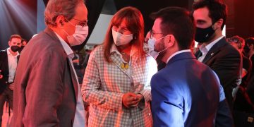 Dicotomia entre el poble i els polítics independentistes